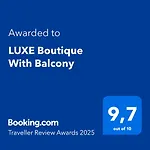 Luxe Boutique With Balcony